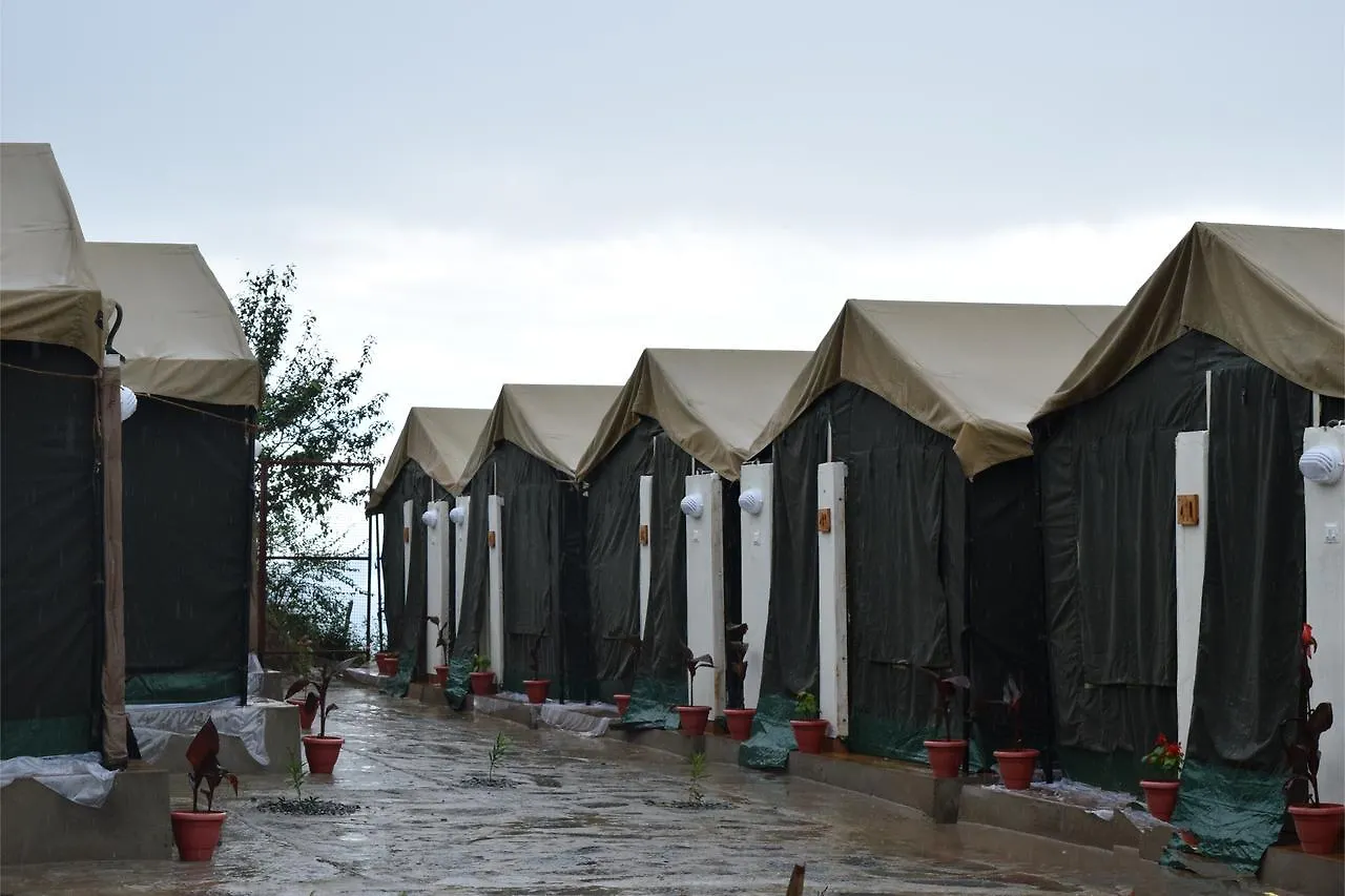 V Resorts Nature Heaven Koti Shimla 3*,  India