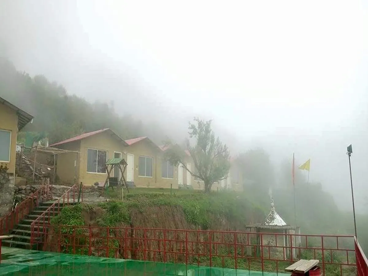 ***  V Resorts Nature Heaven Koti Shimla India